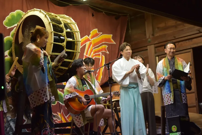 かつしかFM公開収録「奉納ライブ KAGURA」の様子
