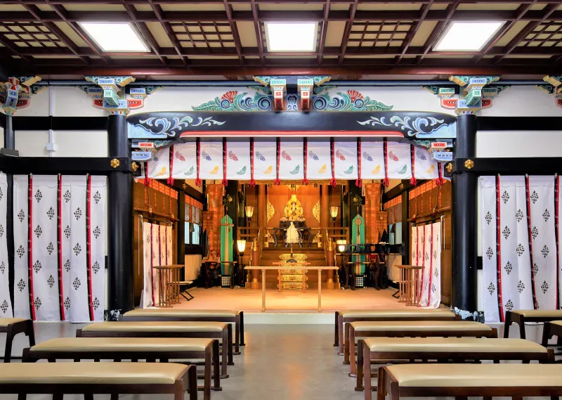 亀有香取神社の社殿正面