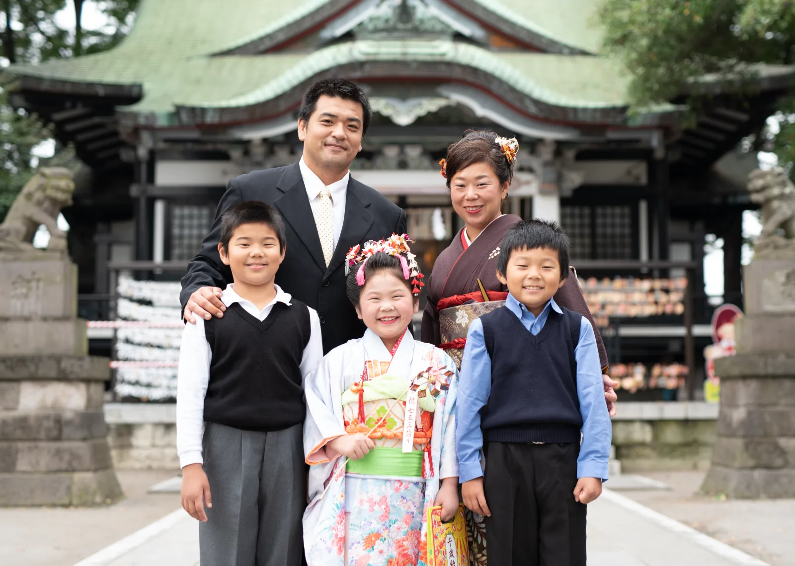 亀有香取神社へ七五三詣に訪れたご家族